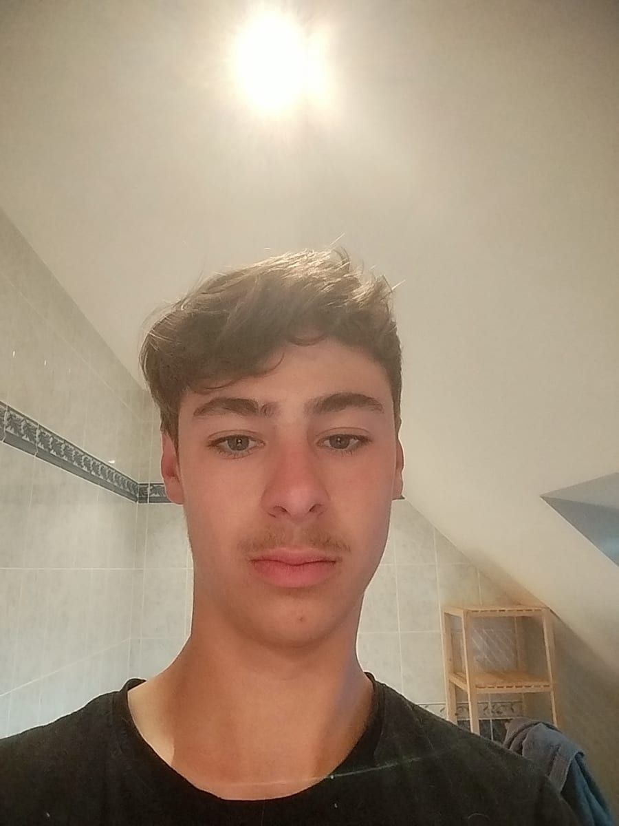 Profil de Hadriel
